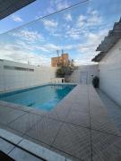 Casa com Piscina Privativa e Churrasqueira PG