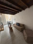 House Pulcinella Centro Storico