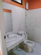 โรงแรมแฮปปี้ สามชุก Happy Motel samchuk