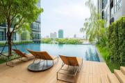 Modern 2BR Thong Lo BTS with Pool, Gym Sauna