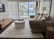 Stylish Manly Beachfront Apartment with Free Parking