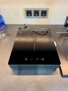 Designer Solo Studio in Hipster Miera