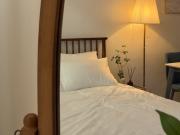 Stay Dan House, Sunlit House