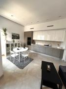 l APARTAMENTO MODERNO CERCA DE ATOCH CON PISCINA Y GYM l