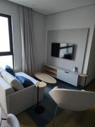 Flat Completo Meia Praia com piscina, área kids, sauna, próximo da praia e do Pier