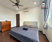 Top Kuching