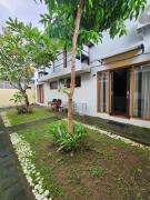 Green Studio Sutji Living Villa Apartment