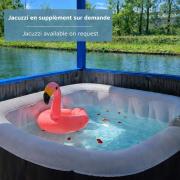 Cottage flottant Premium Jacuzzi privé en supplément