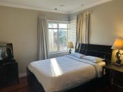 A cozy en-suite on the second floor with independent entranceclose to YVR