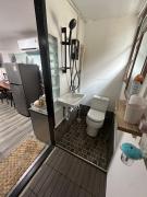 Lee Red House Homestay