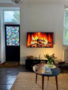 Bath Apartment 3 Private Parking Spaces 6 min Walk to Town Garden Views