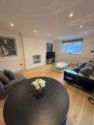 Luxury 2 bed in South Kensington with terrace