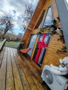Carpatina A-Frame Retreat - Rustic Cabins for Couples