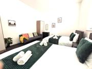 Spacious and Modern 2BR Apartment - Free Parking