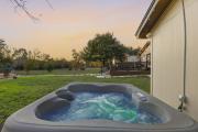 Luxury 5BR w Hot Tub, Fire Pit & Game Room