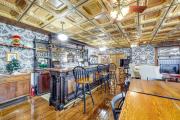 The Pickford House - Luxury Central Coast Stay!