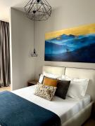 Central 1BR Apartment-Modern Comfort