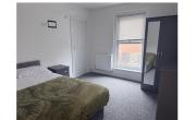 Spacious Double Room with Private Bathroom and Kitchen Access