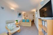 Top Salcombe Regis