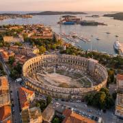 Cosy old town apartment