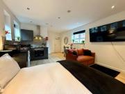 Brand New Studio Apartment - Sleeps 3