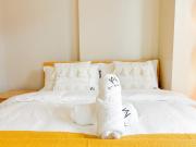 Modern 1BR w Exclusive Pool Access