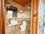 Nhà sàn Mây Trắng - Nhà sàn mới dựng còn thơm mùi gỗ