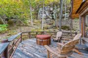 Karolina Rose- Luxury Cabin w Hot Tub + 1-UTV