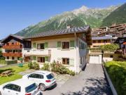 Apartment Komfortable Wohnung in Chamonix mit Südterrasse by Interhome