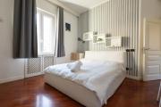Large Design apartment near the Vatican 10pax