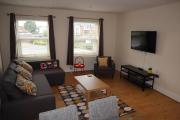 Apartment - Sleeps 4 - Near Castle & Town Centre