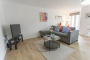 Bright 2 Bed Apartments in Marston Oxford, Free Parking, OX3 Near John Radcliffe Hospitals & University Parks