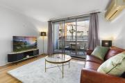 Bright 1-Bed Apartment in Central Redfern
