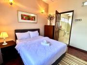 Cozy Master Bedroom in Shared Bungalow House SS2 PJ