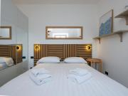 Bright Top-Floor Apartment with Private Terrace