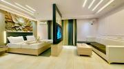 Aura Stays by Rooms N Views