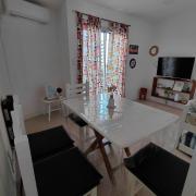 departamento temporal 38 y 13 con cochera para AUTO