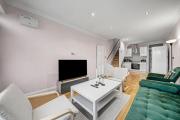 Elegant Stay In London, 7 mins to Norbury Station