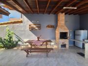 Casa completa em condomínio, Piscina, área gourmet com churrasqueira, 4 vagas, até 12 pessoas, apenas 450 MTS da praia