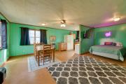 Couple’s Retreat w Dock Access on Lake Eufaula!