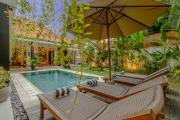 Villa Mint Dua, Peaceful 3BR Villa - Near La favela Seminyak