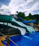 Mobile-home hyeres var climatisé dans camping avec piscine jusquà 6 personnes