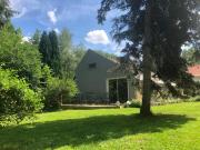 Cozy chalet in Ponchel with pond