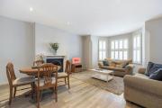GuestReady - Charming London Retreat with Garden