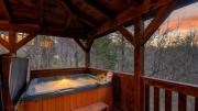 Timber Ridge Hideaway by AvantStay Private Cabin Hot Tub Game Room Near Dollywood