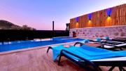 İslamlar 2 bedroom secluded villa with private pool hot tub