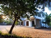 Breeze Airport Transit Villa