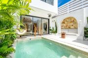 Deluxe 1BR Villa Kischi with private Pool in central Canggu