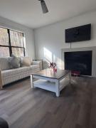 8 Minutes to UNC - Outdoor Deck - Washer and Dryer