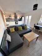 New Private Room in Shared 2 Bed Flat Delta Point